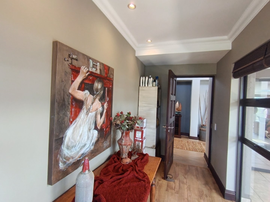 6 Bedroom Property for Sale in Moquini Coastal Estate Western Cape